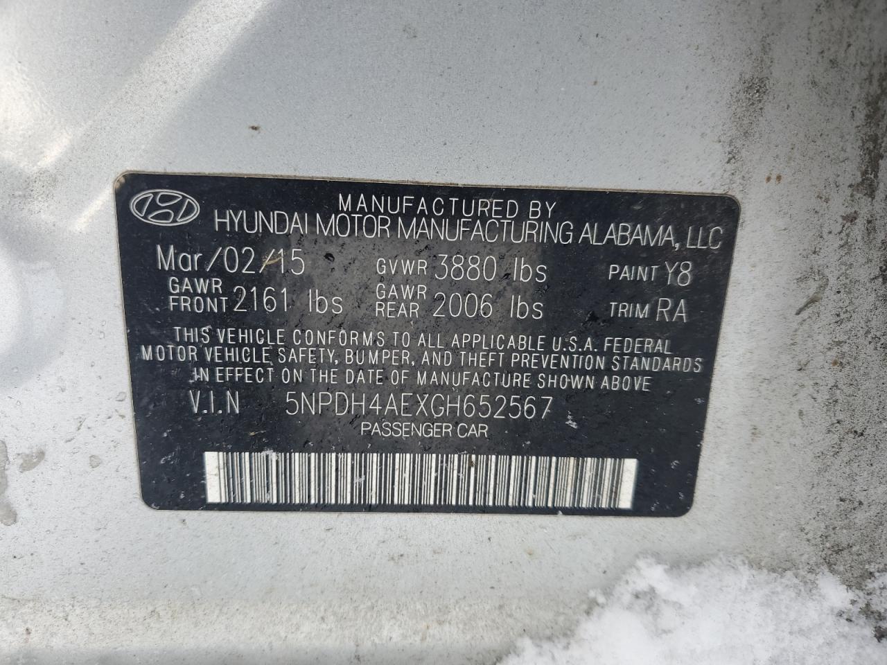 2016 Hyundai Elantra - Image 12