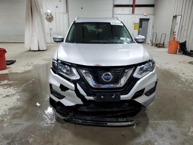  NISSAN ROGUE 2017 Серый