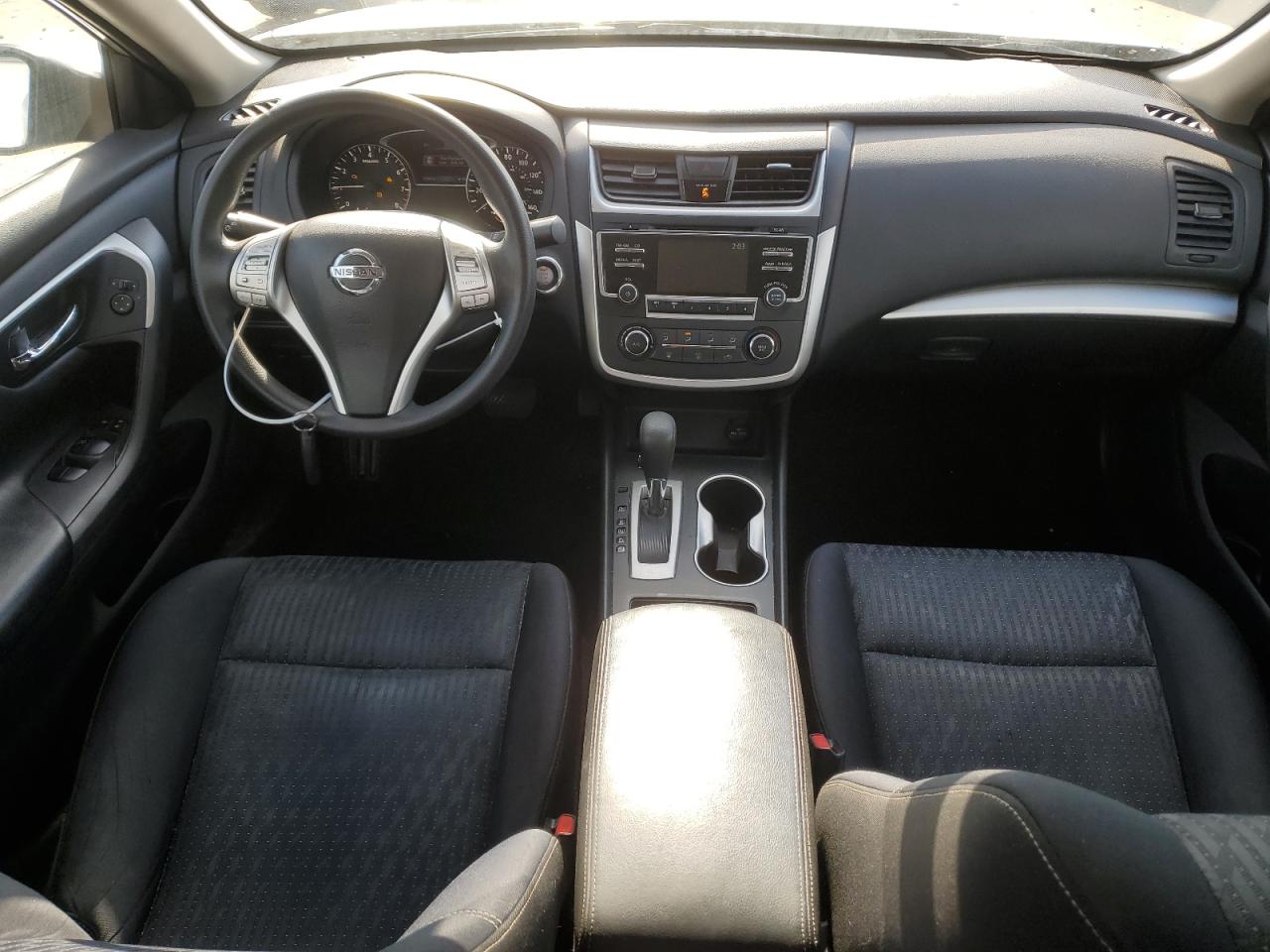 2016 Nissan Altima - Image 8