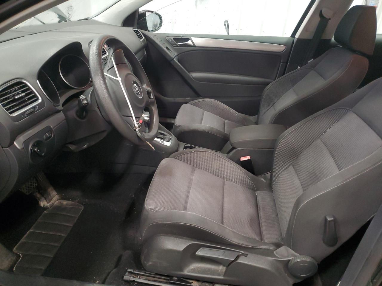 2010 Volkswagen Golf - Image 7
