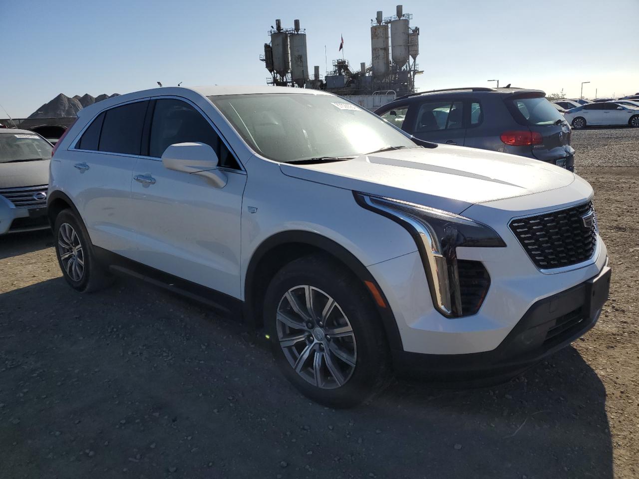 VIN 1GYAZAR41KF189614 2019 CADILLAC XT4 no.4