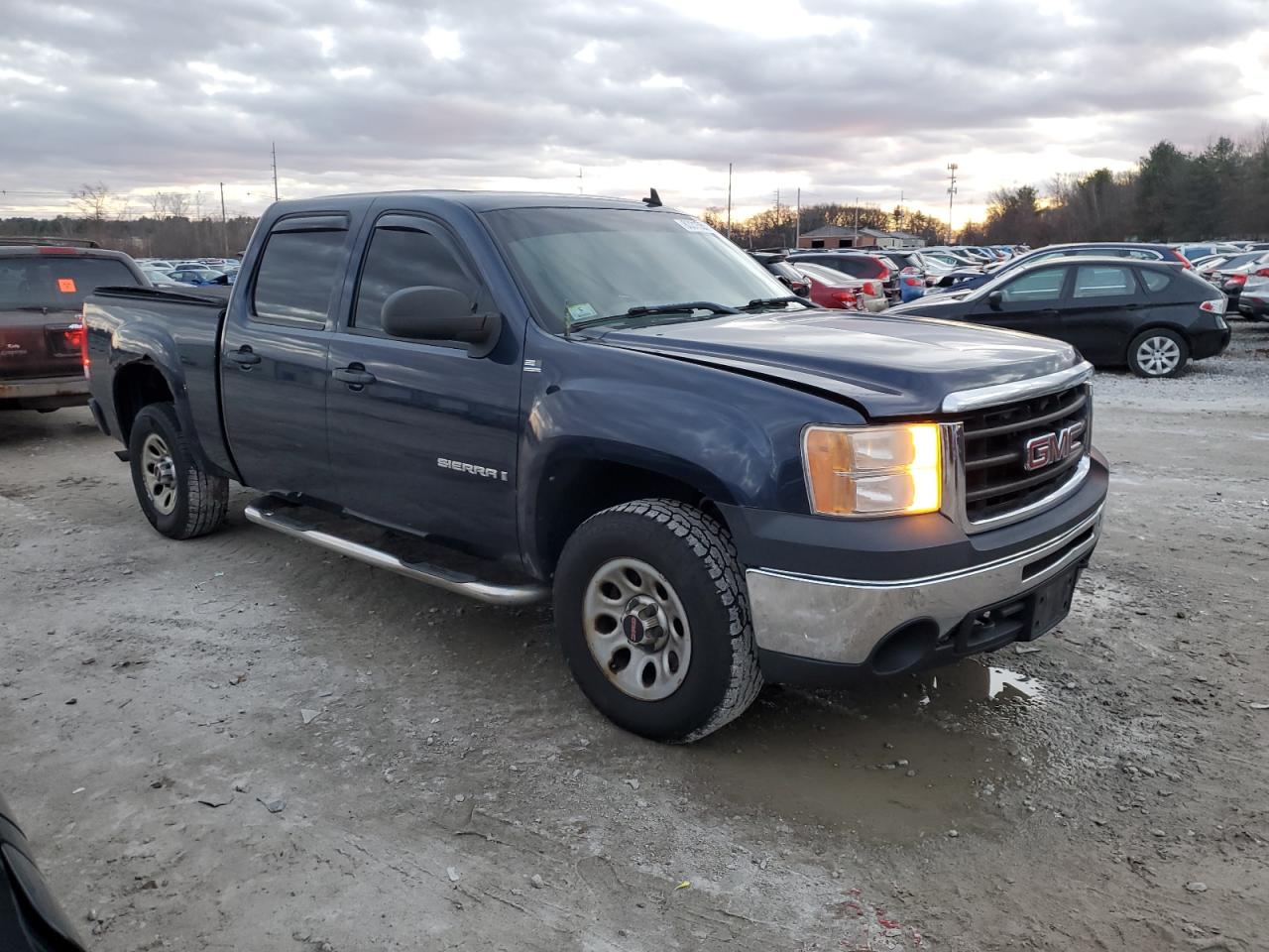 2009 GMC Sierra - Image 4