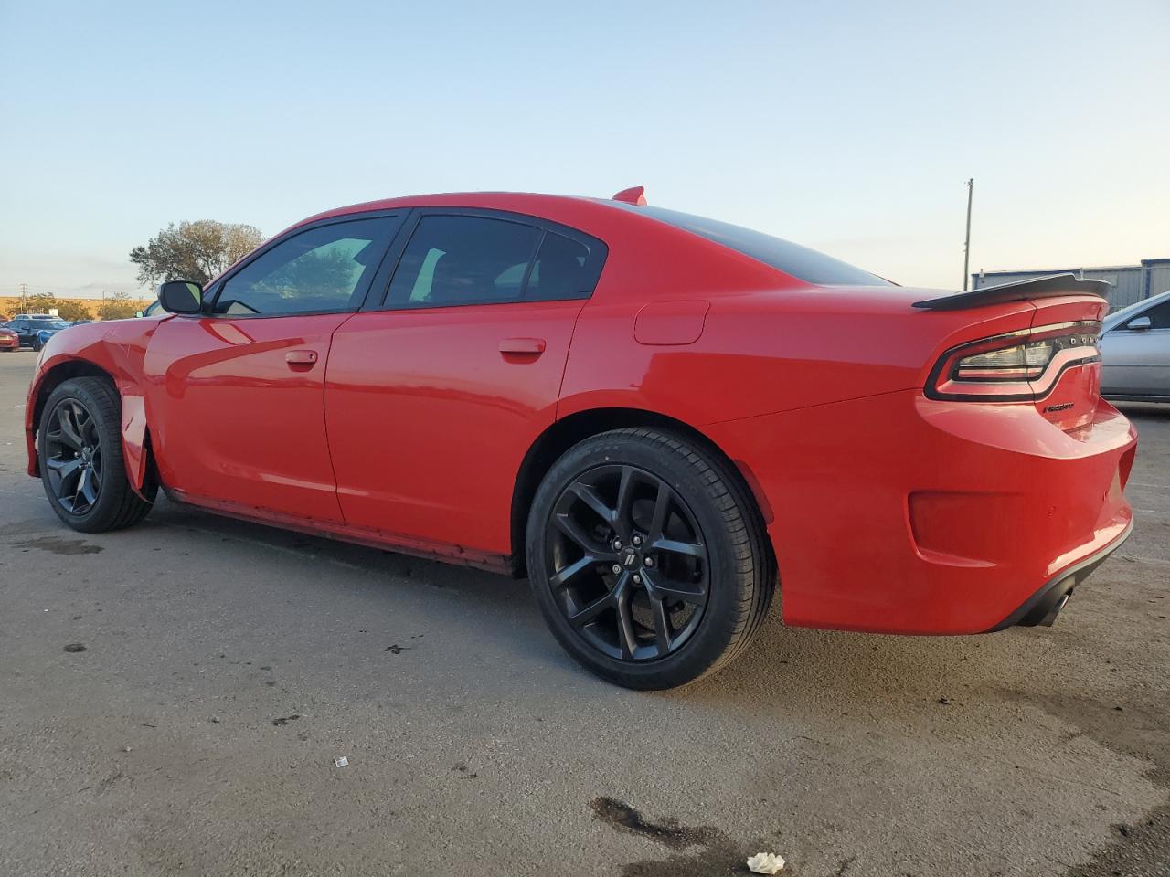 VIN 2C3CDXHG2KH693054 2019 DODGE CHARGER no.2