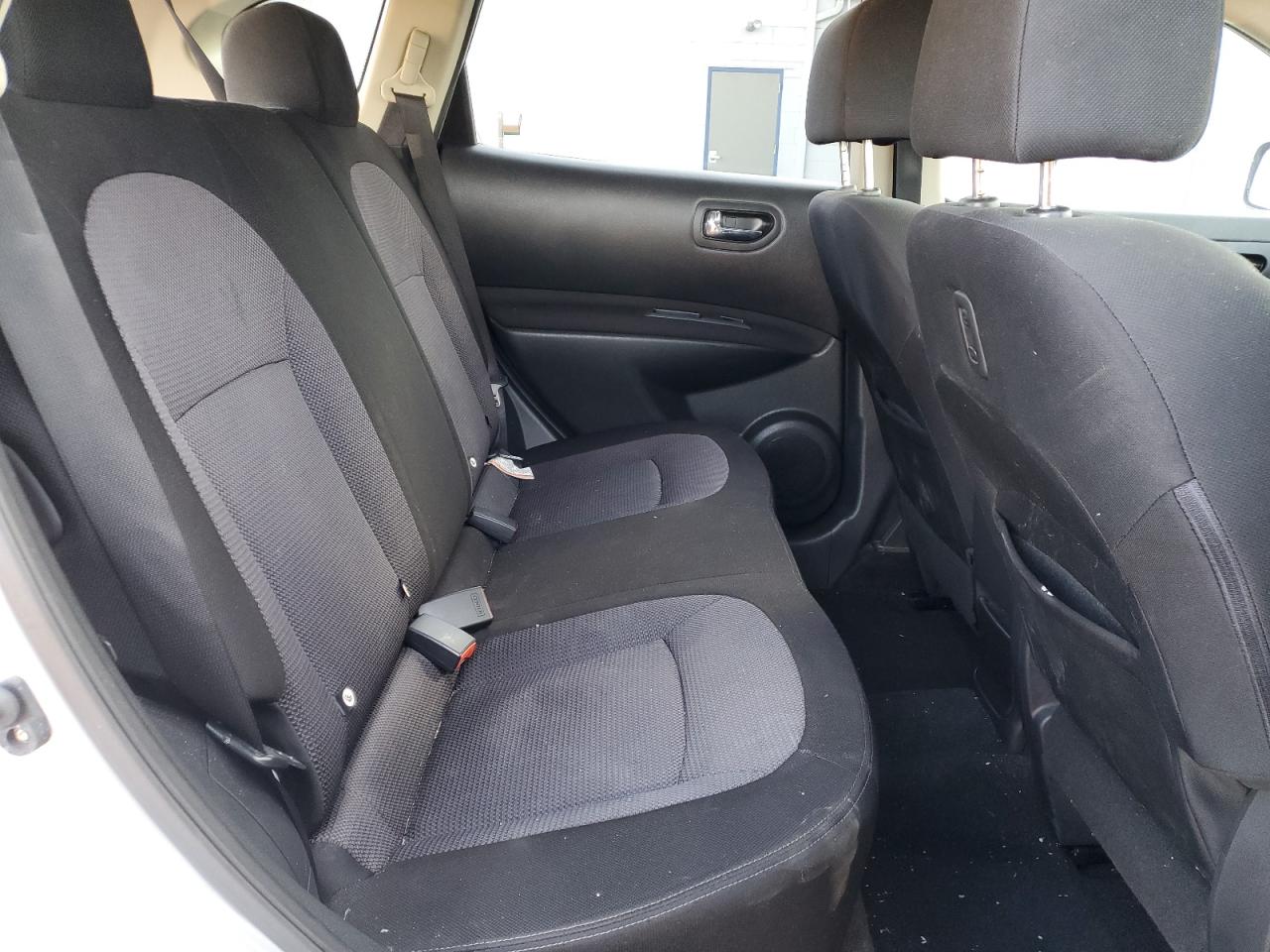 2013 Nissan Rogue - Image 11