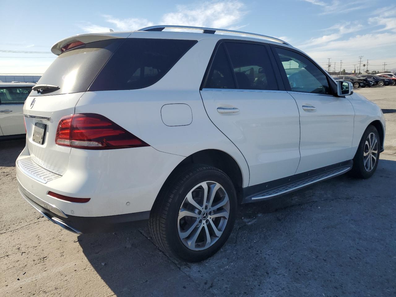 VIN 4JGDA5JB8JB094108 2018 MERCEDES-BENZ GLE-CLASS no.3