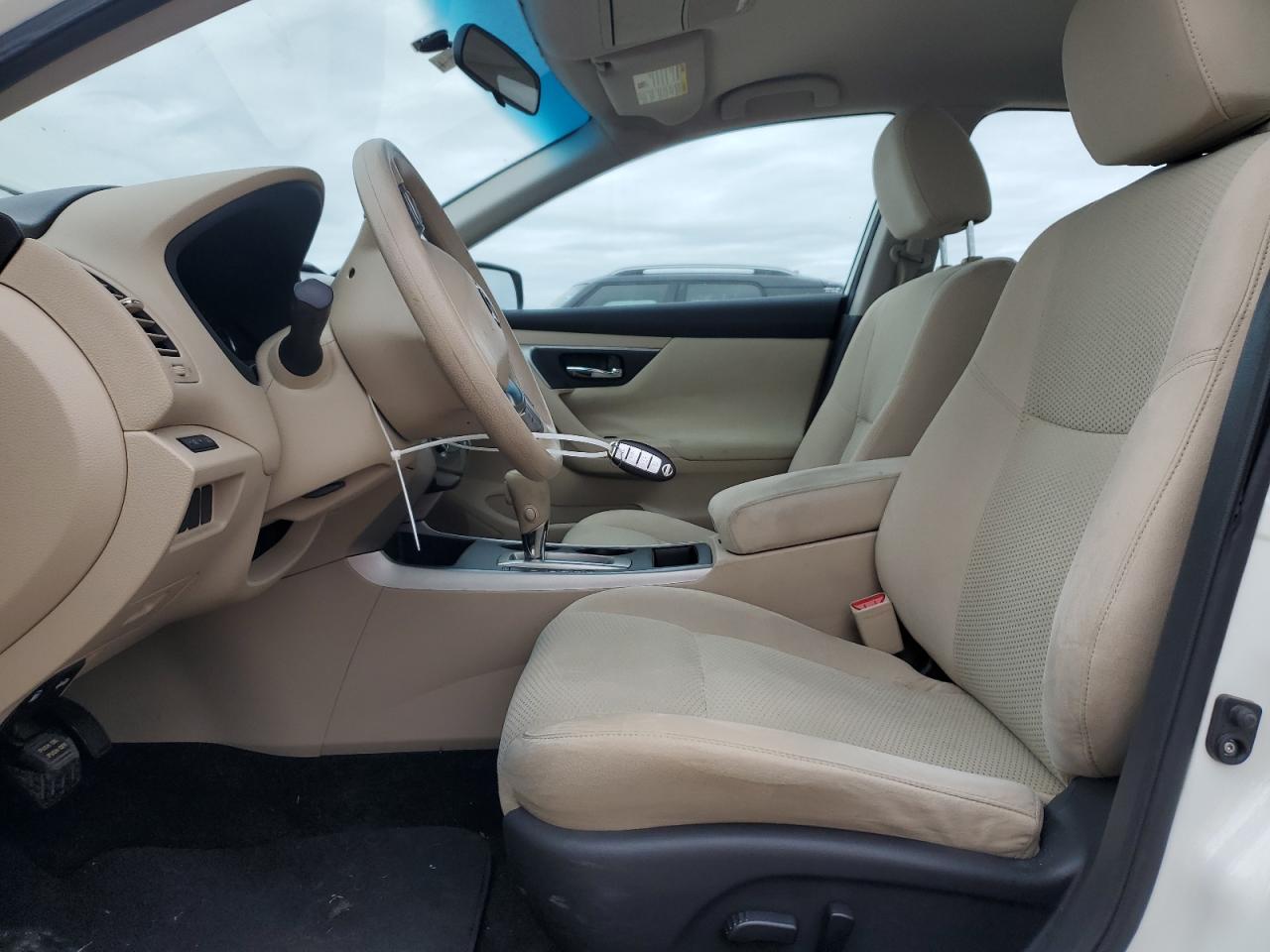 2015 Nissan Altima - Image 7