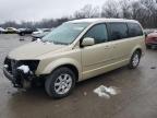 2010 Chrysler Town & Country Touring للبيع في Ellwood City، PA - Front End