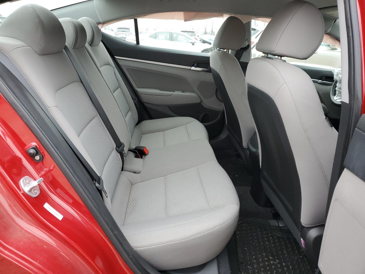 KMHD84LF2KU736835 HYUNDAI ELANTRA 2019