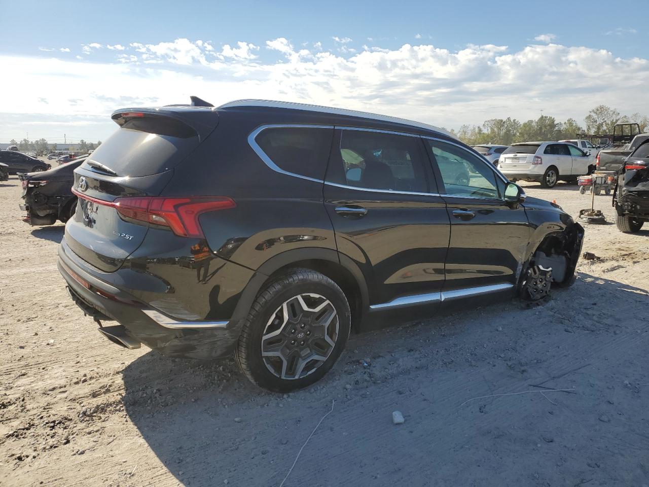 2021 Hyundai Santa Fe - Image 3