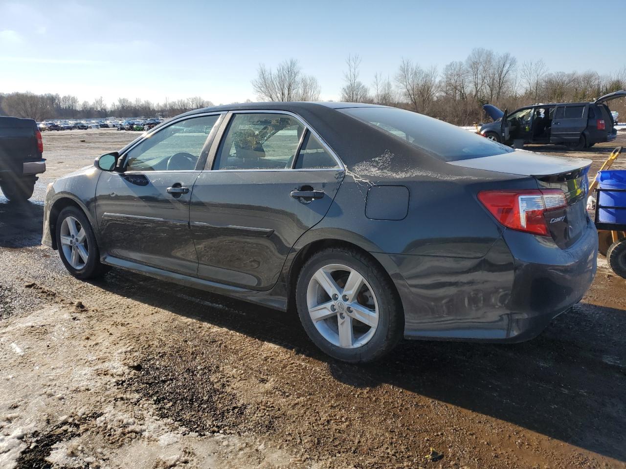 2014 Toyota Camry - Image 2