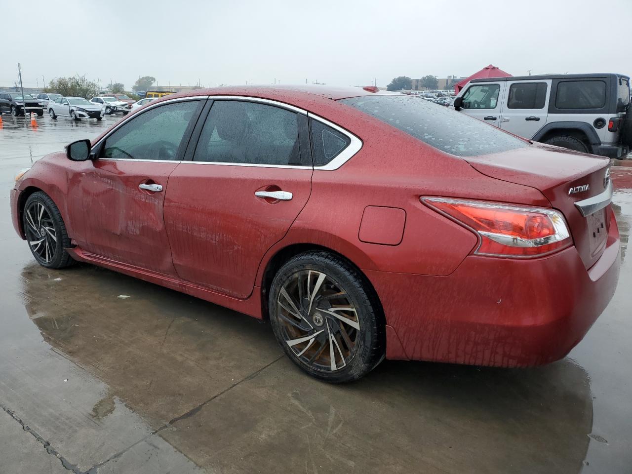 2013 Nissan Altima - Image 2