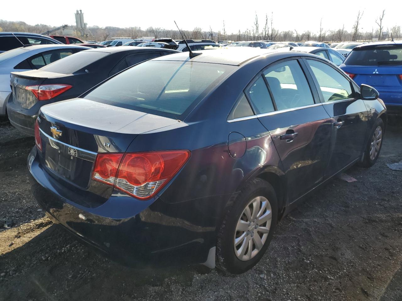 2011 Chevrolet Cruze - Image 3