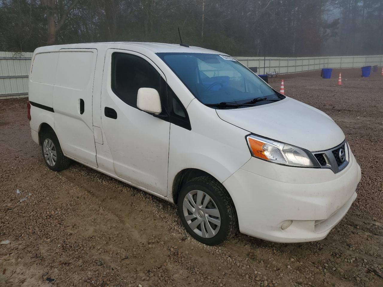 VIN 3N6CM0KN2KK695813 2019 NISSAN NV no.4