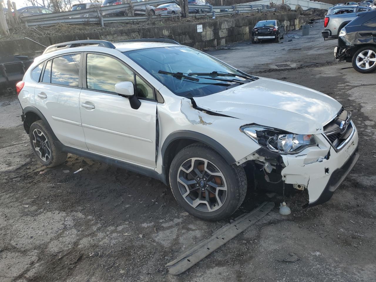 2016 Subaru XV - Image 4