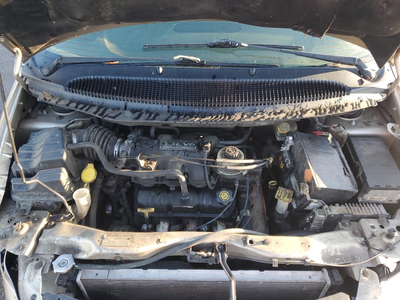 2002 Dodge Grand Caravan Sport VIN: 2B4GP44302R728008 Lot: 85584544