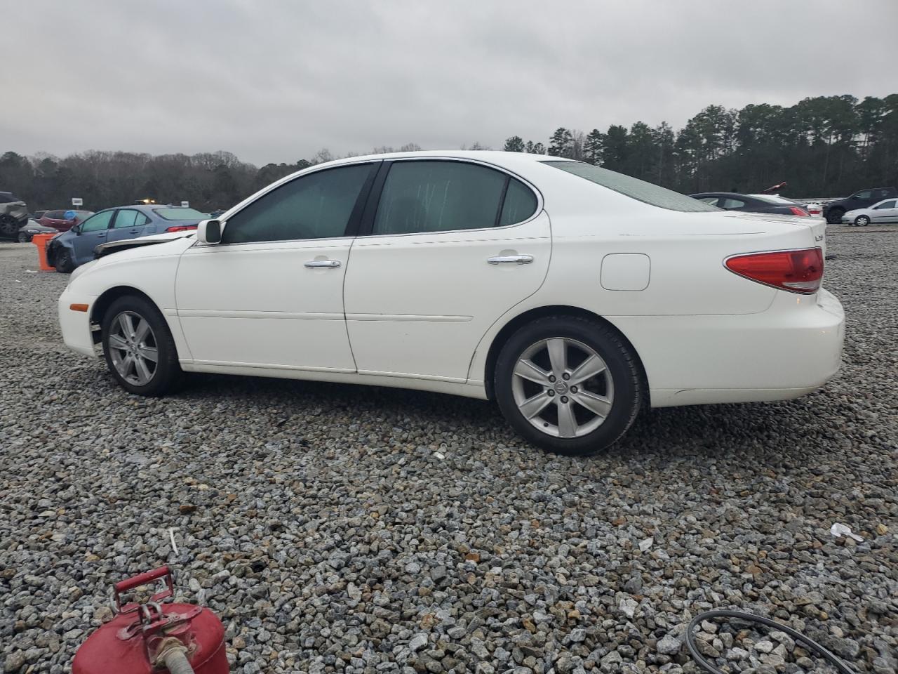 2005 Lexus ES - Image 2