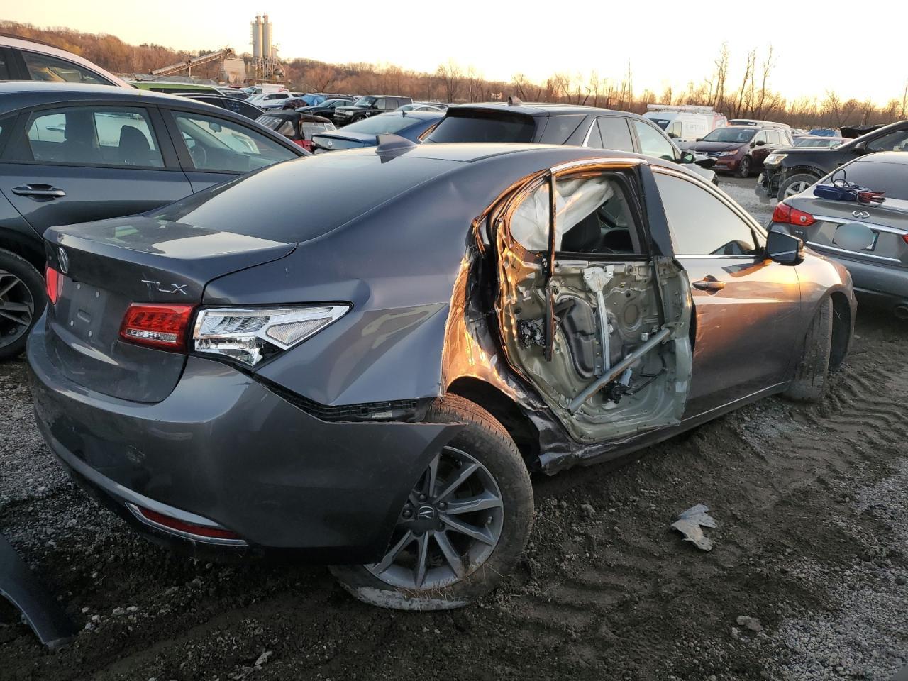 2018 Acura TLX - Image 3
