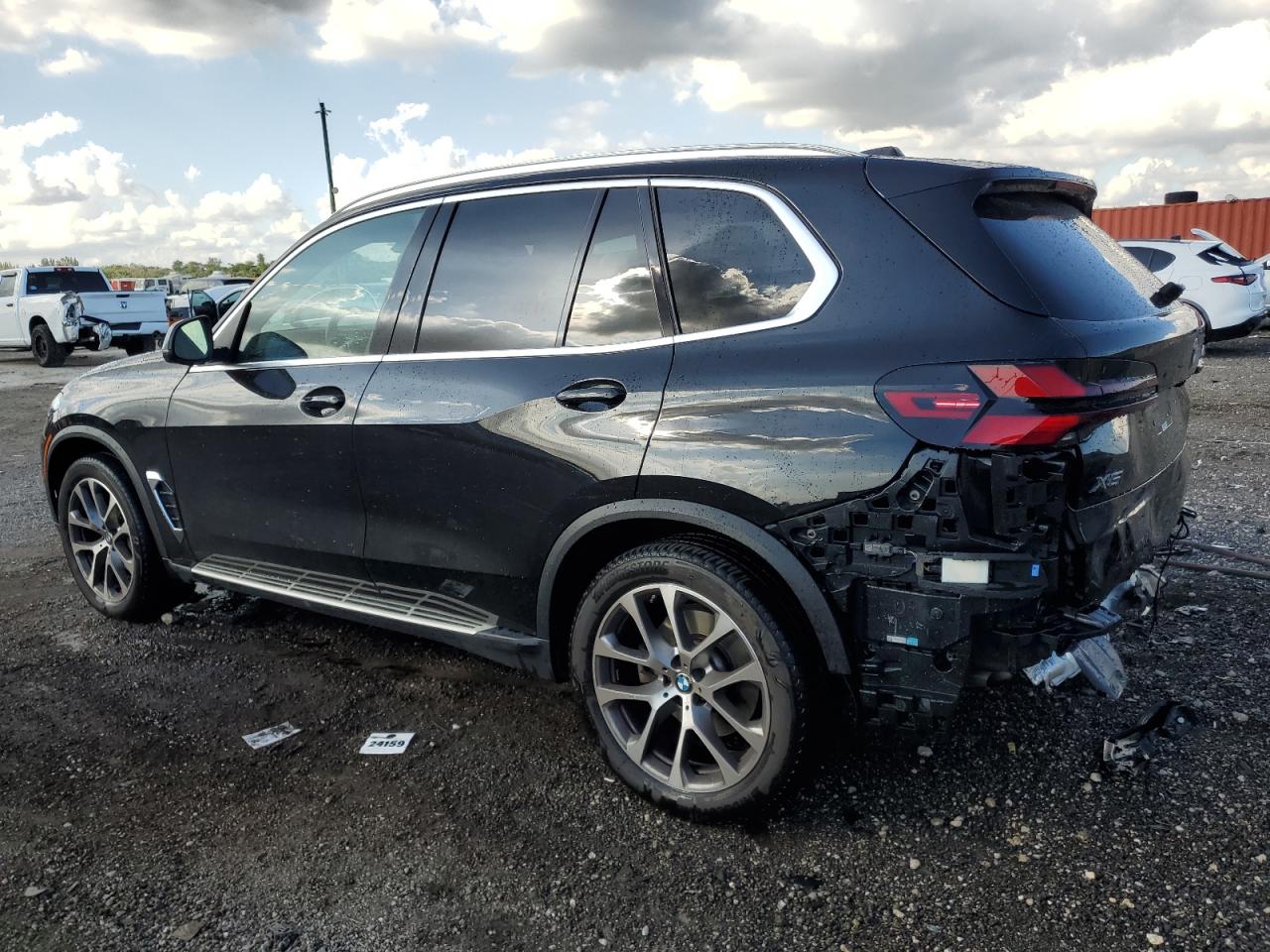 VIN 5UX23EU06R9U01180 2024 BMW X5 no.2