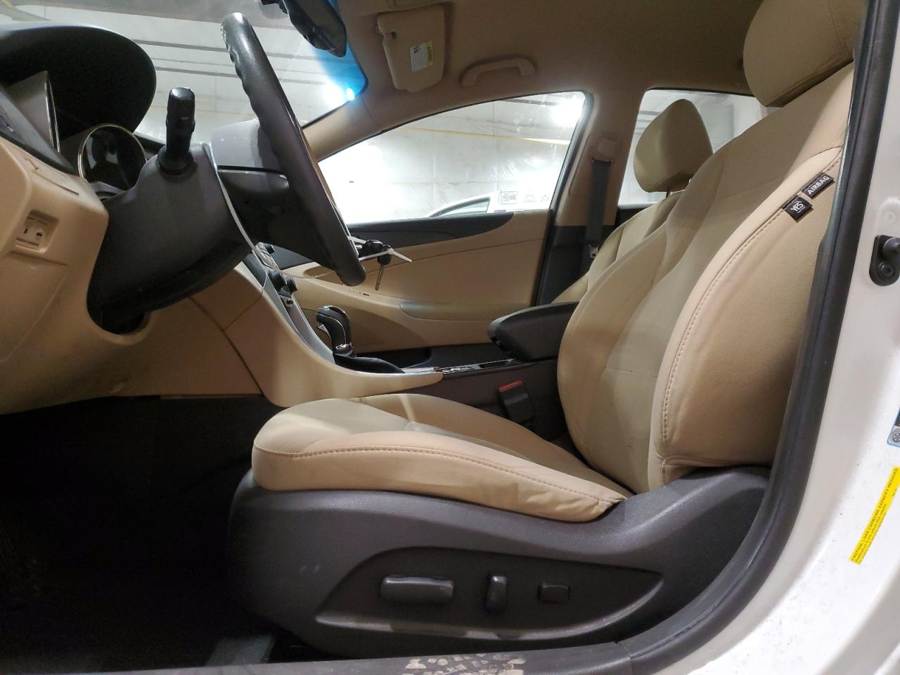 2013 Hyundai Sonata - Image 7
