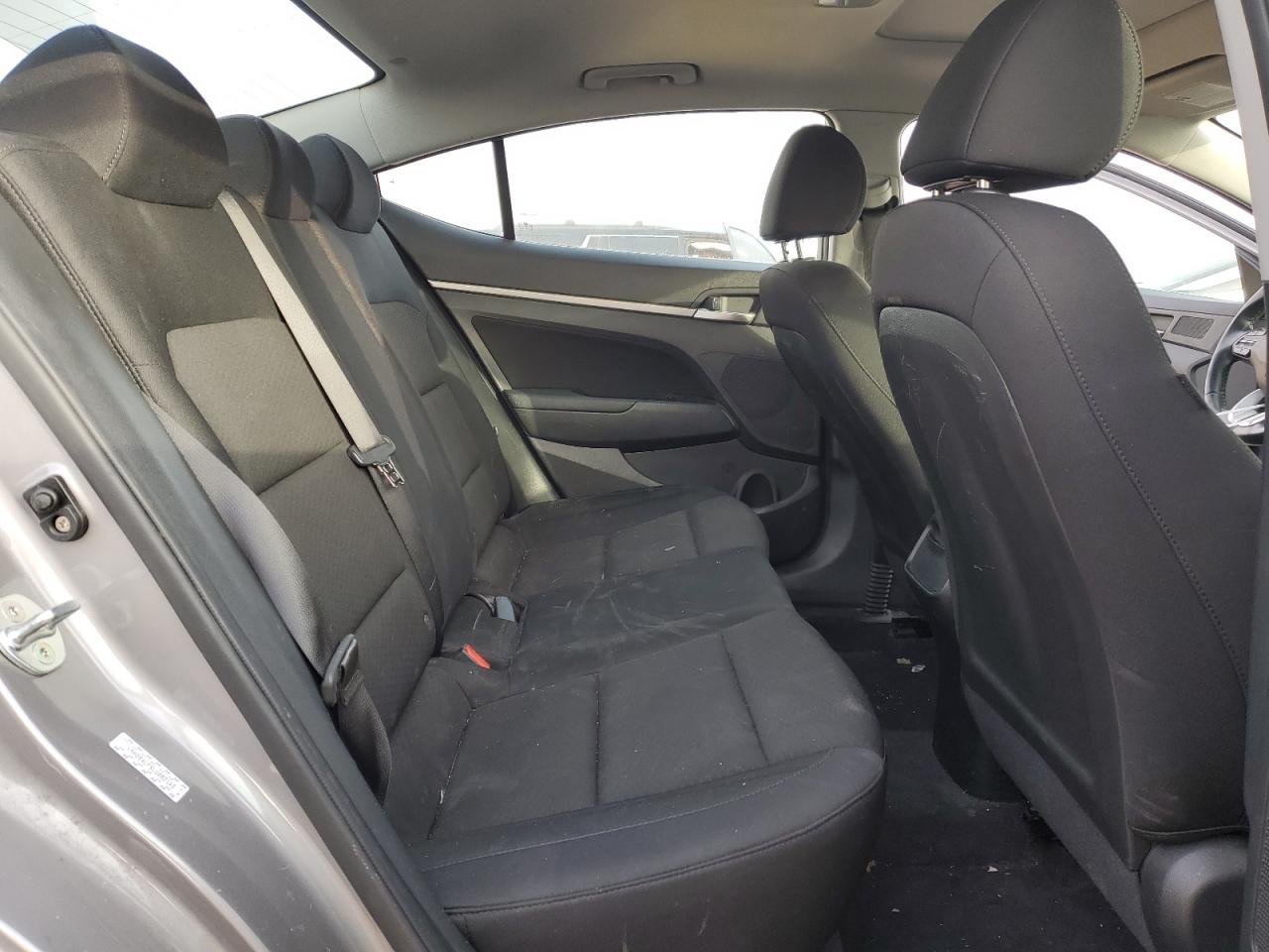 2020 Hyundai Elantra - Image 10