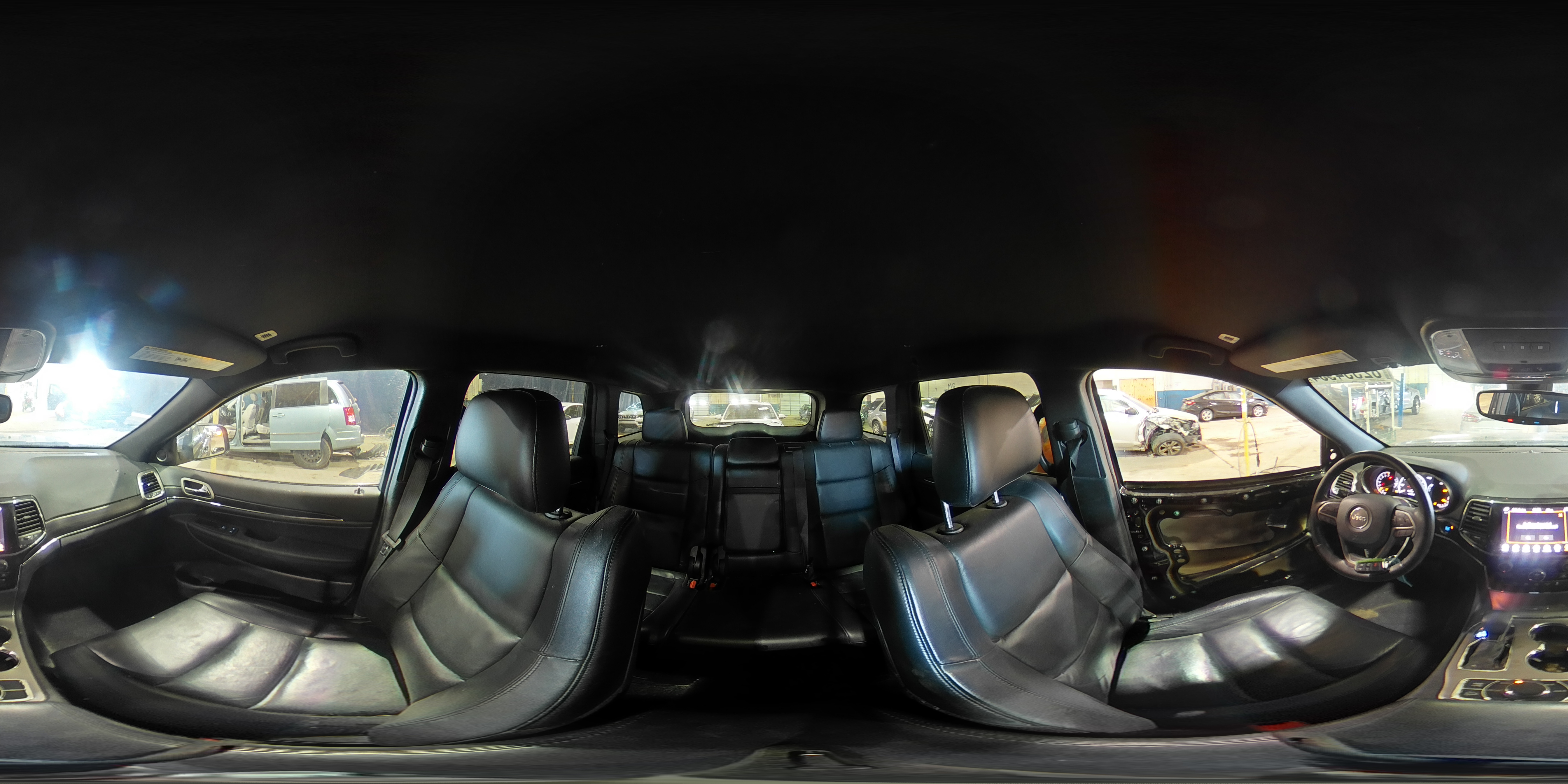 2019 Jeep Grand Cherokee - Image 16