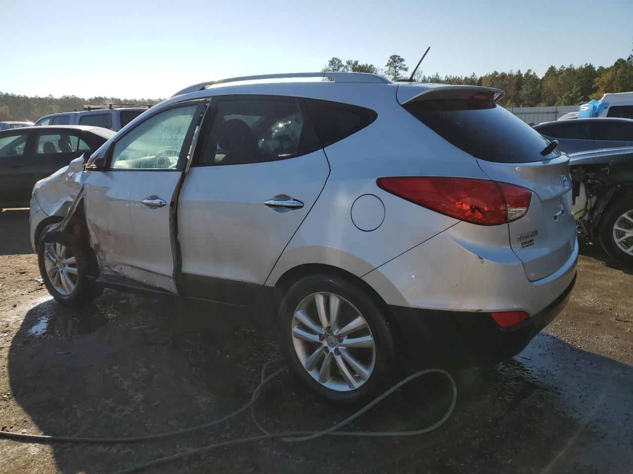 2011 Hyundai Tucson - Image 2