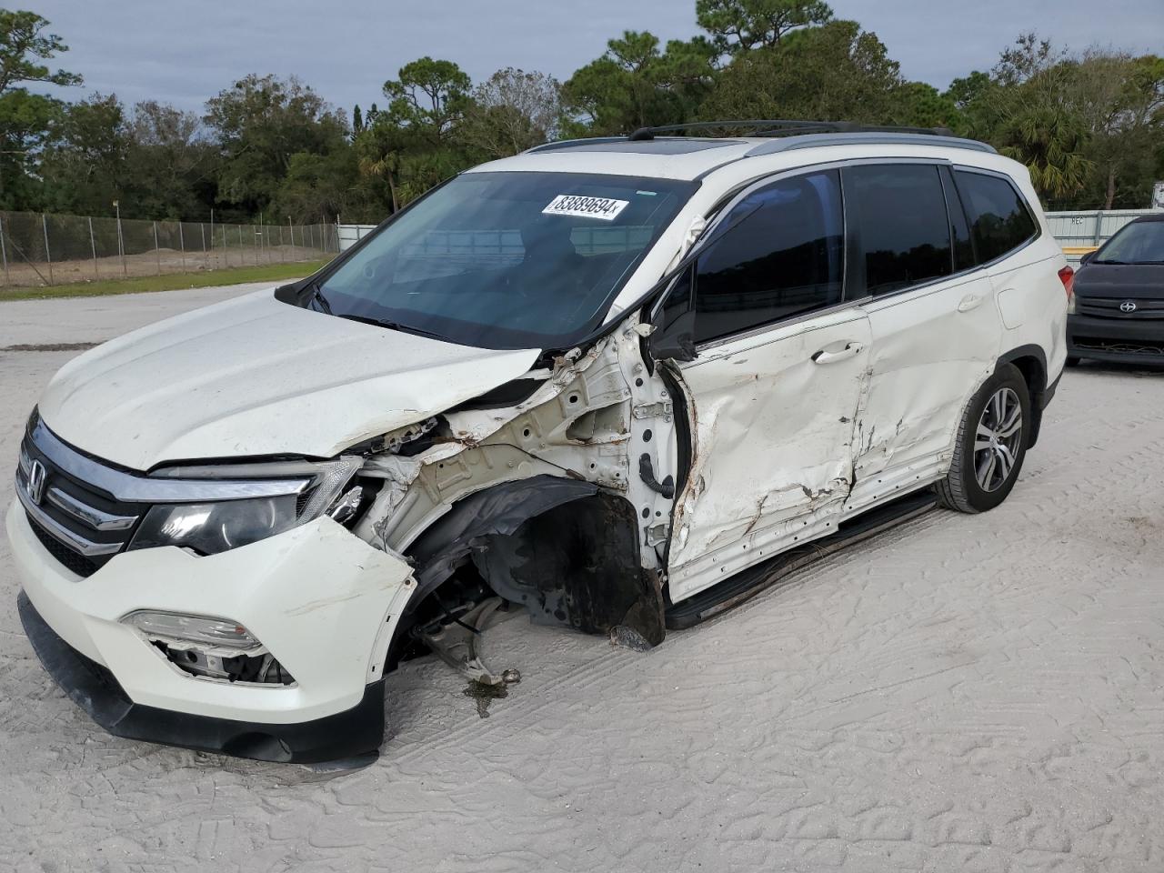 2017 Honda Pilot - Image 1