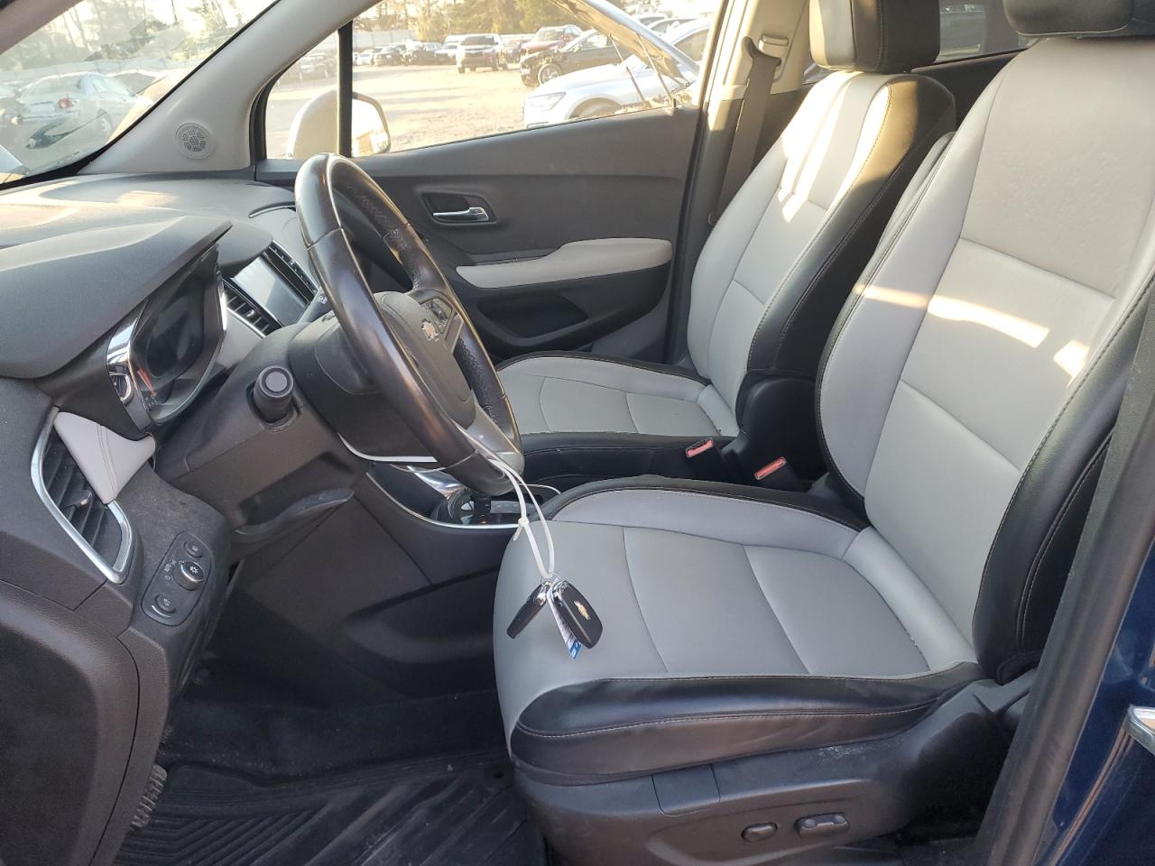 2020 Chevrolet Trax - Image 7