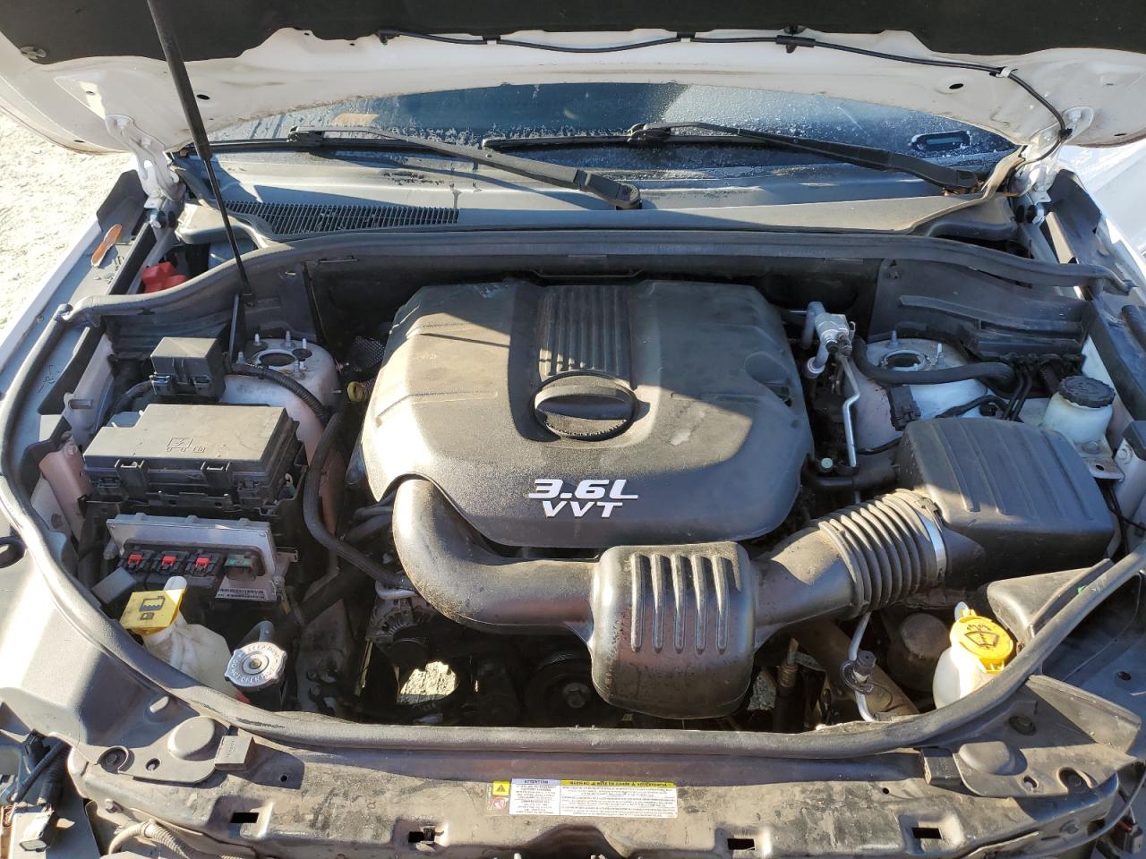 2013 Jeep Grand Cherokee - Image 11