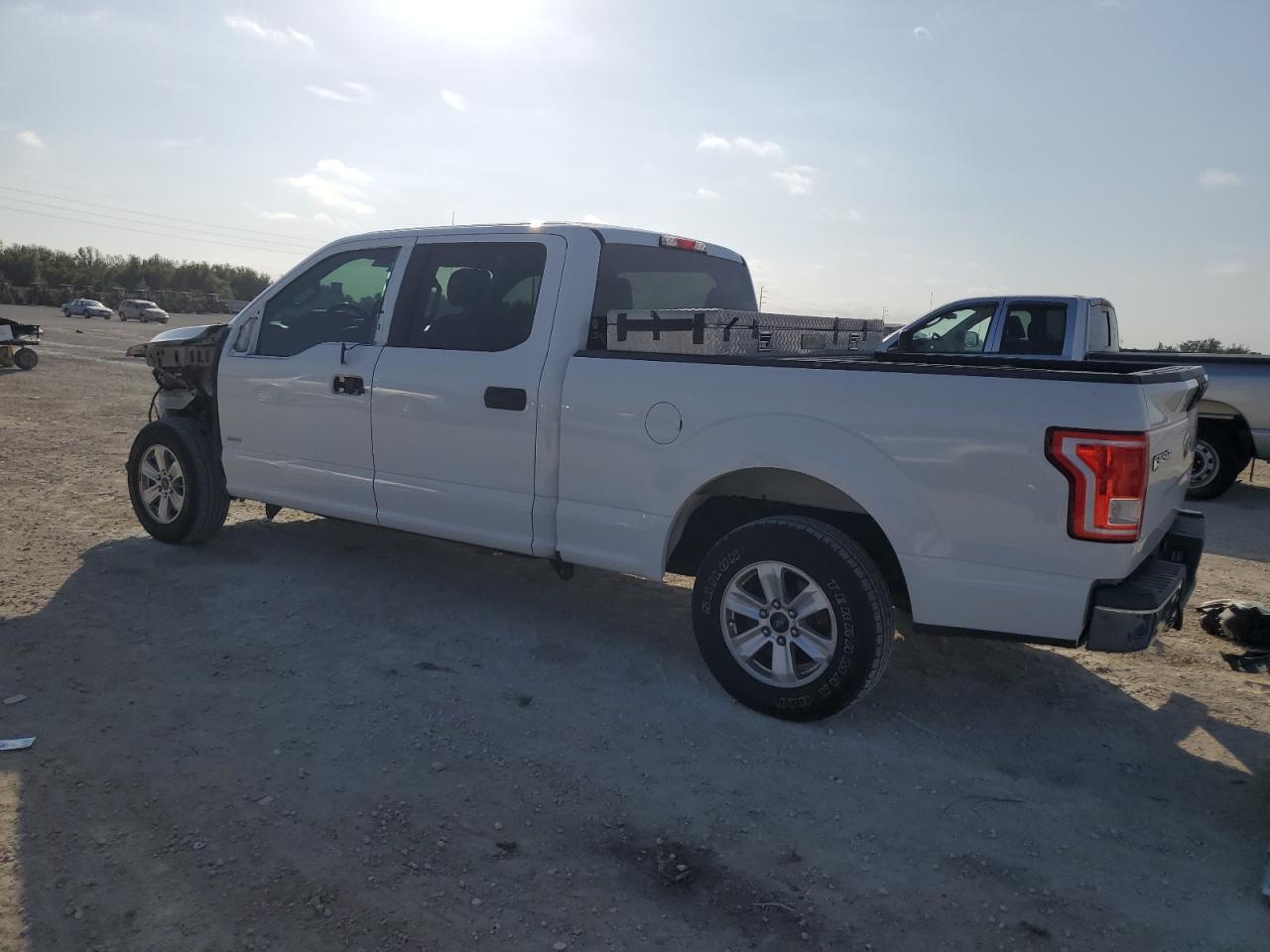 2015 Ford F-150 - Image 2