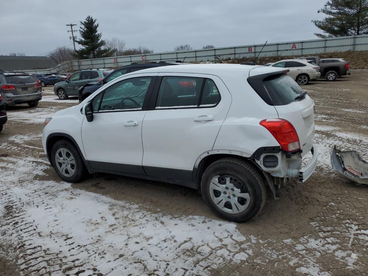 2018 Chevrolet Trax - Image 2