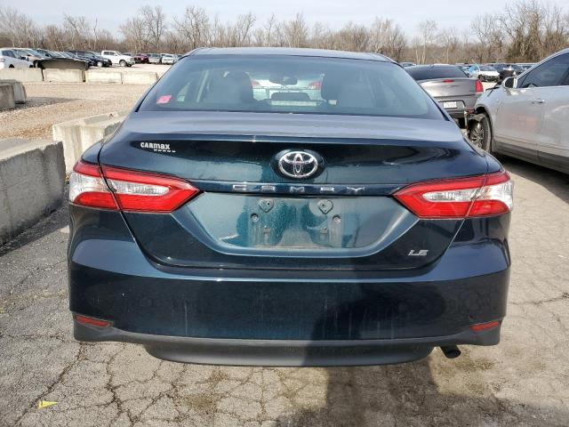  TOYOTA CAMRY 2018 Granatowy