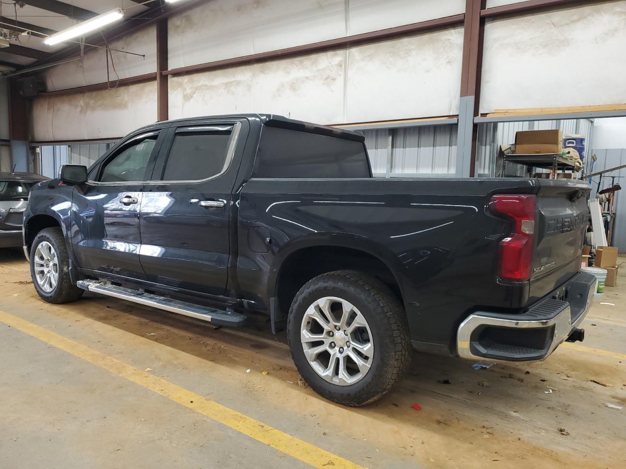 2022 Chevrolet Silverado - Image 2