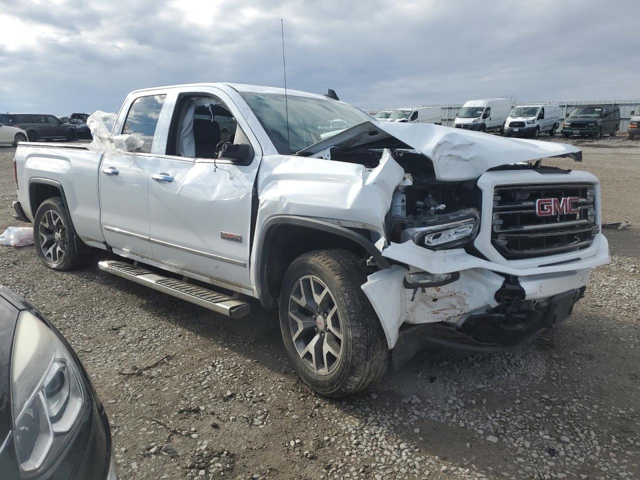 2016 GMC Sierra - Image 4