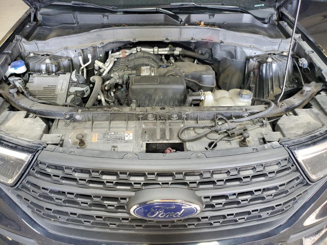 2021 Ford Explorer - Image 12