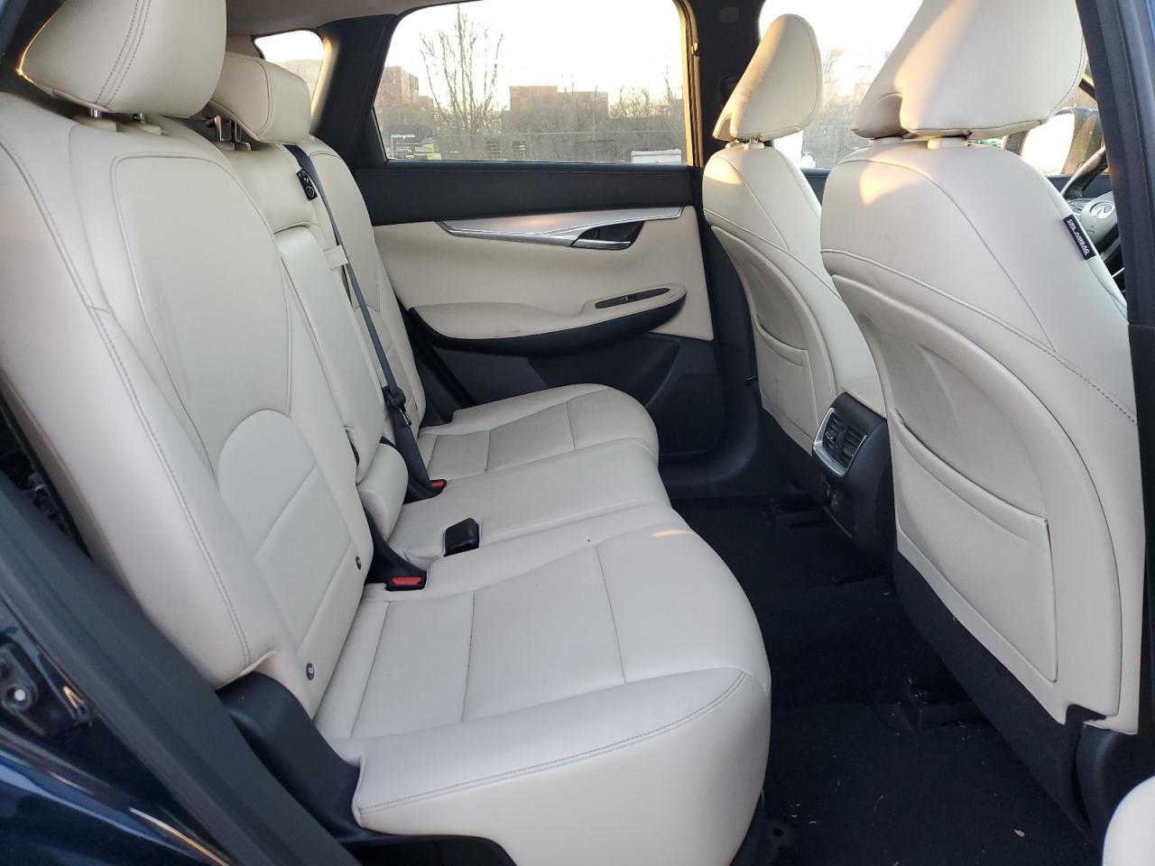 2020 Infiniti QX50 - Image 11