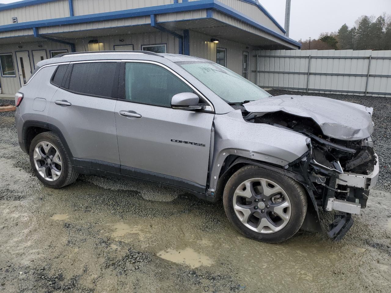 2020 Jeep Compass - Image 4