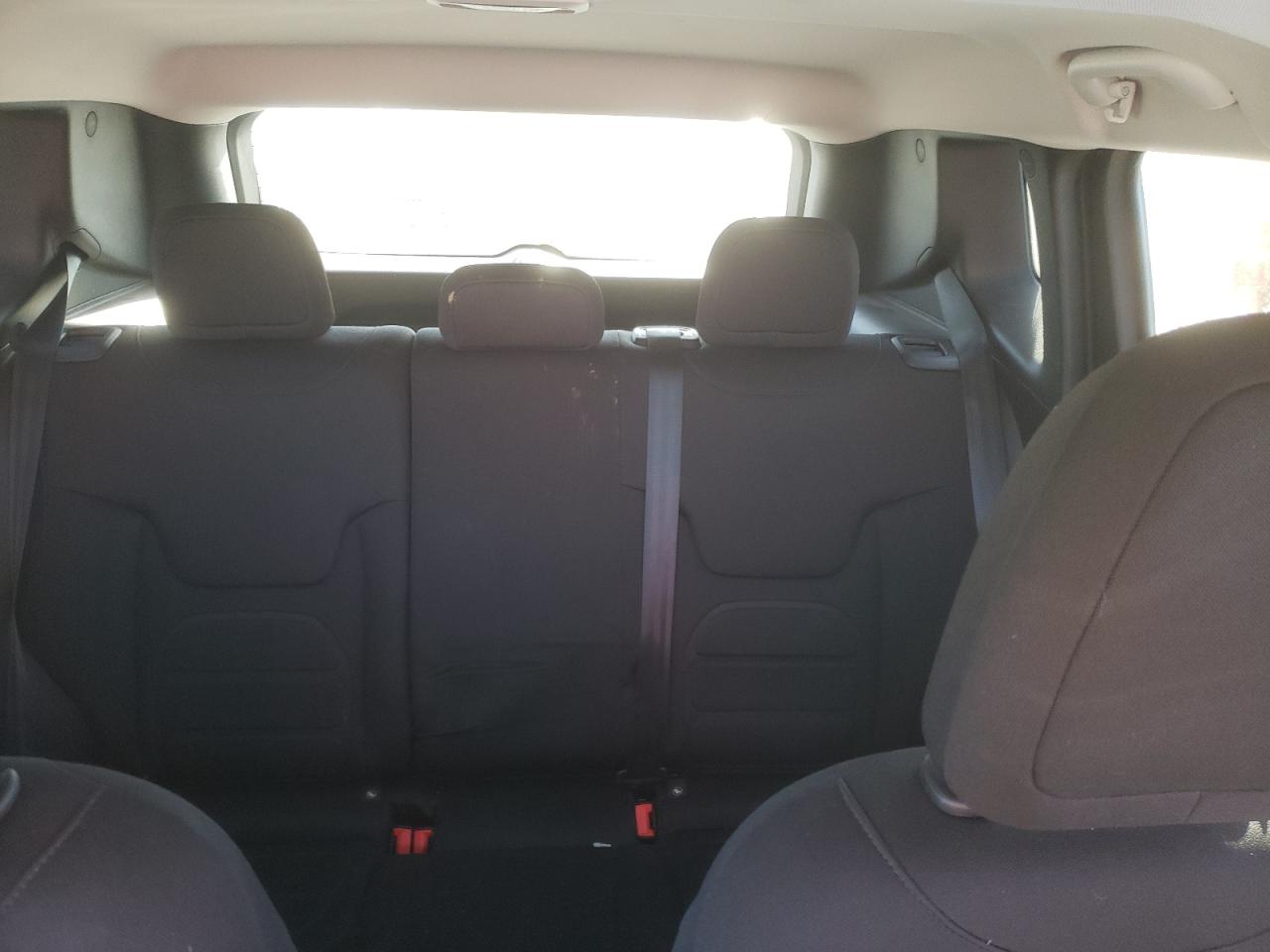 2021 Jeep Renegade - Image 10
