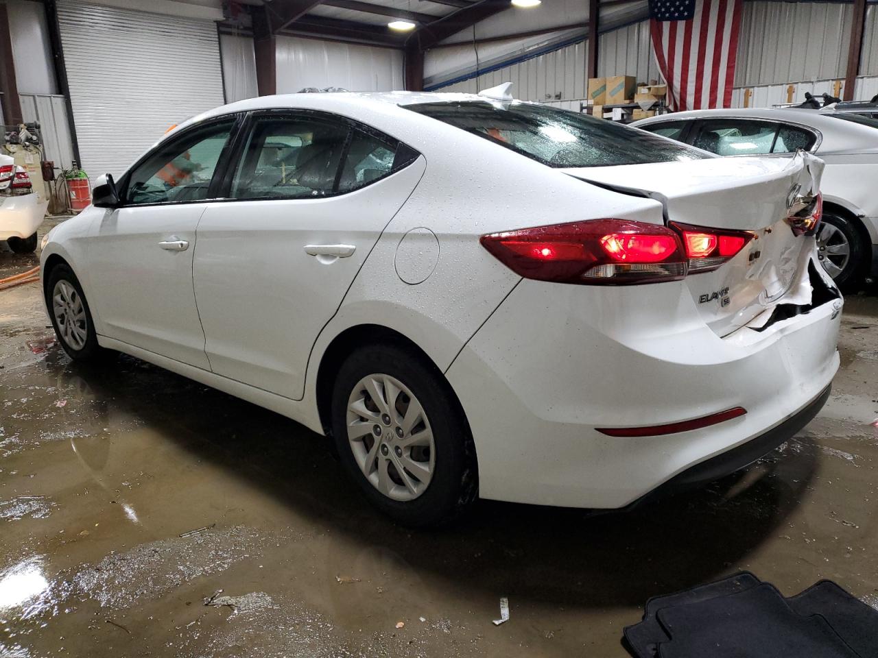 2017 Hyundai Elantra - Image 2
