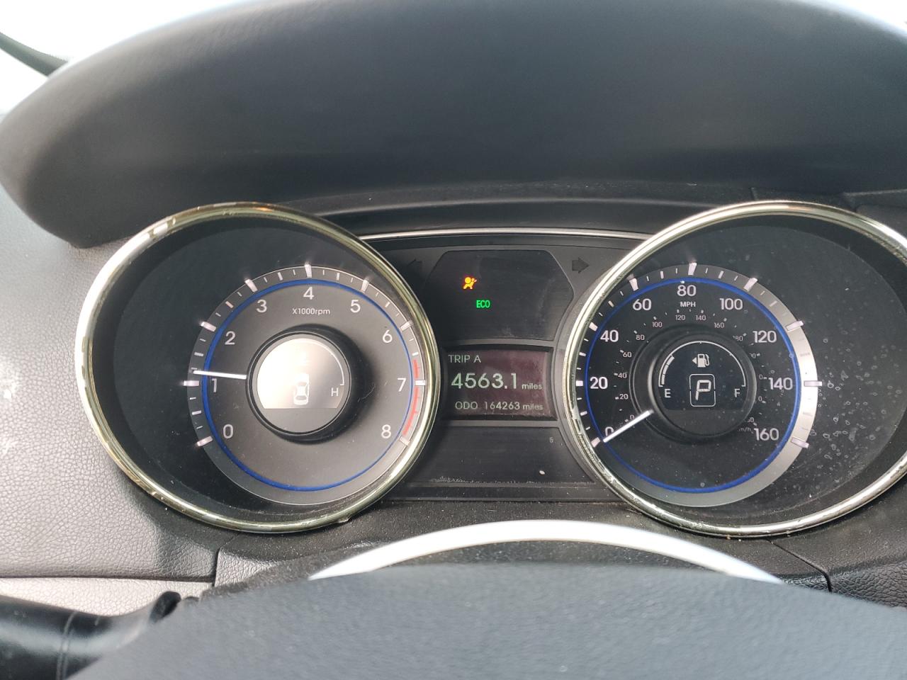 2011 Hyundai Sonata - Image 9