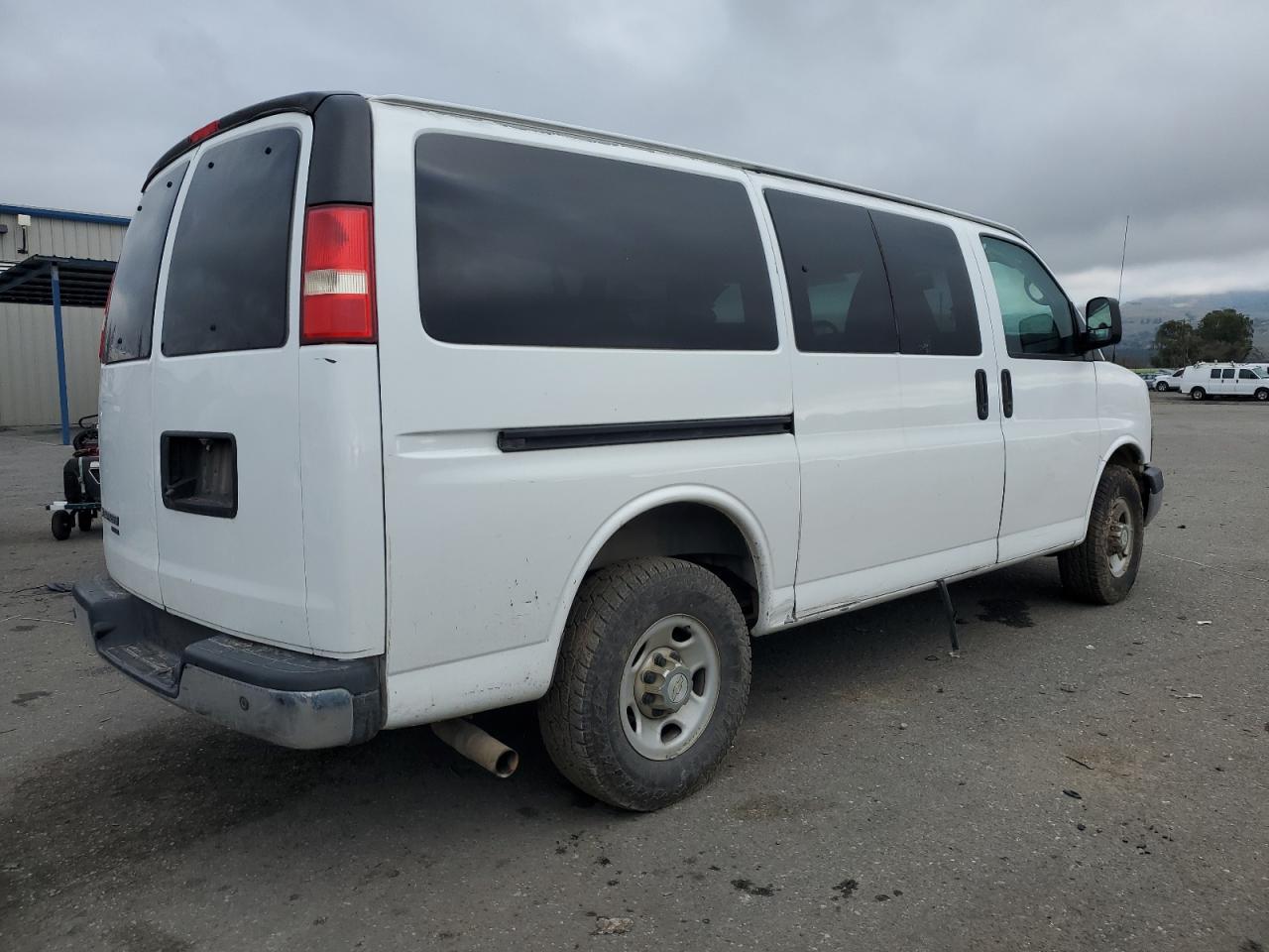 VIN 1GAZGYFG7D1130758 2013 CHEVROLET EXPRESS no.3