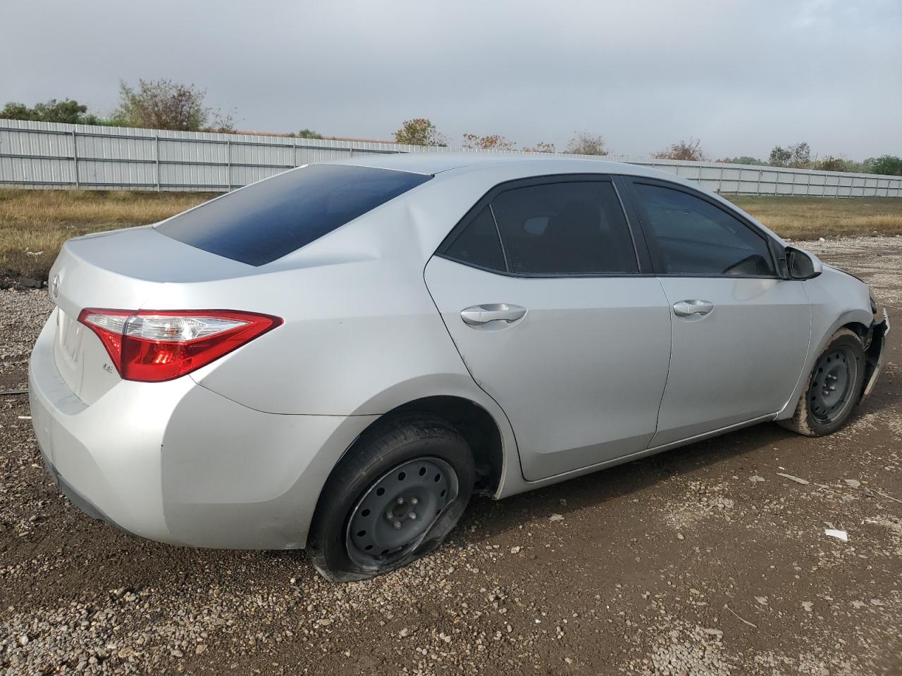 VIN 5YFBURHE3GP394594 2016 TOYOTA COROLLA no.3