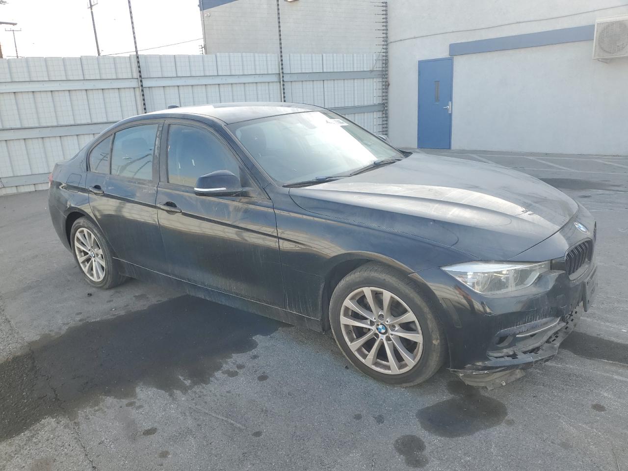 VIN WBA8A3C55JA494633 2018 BMW 3 SERIES no.4