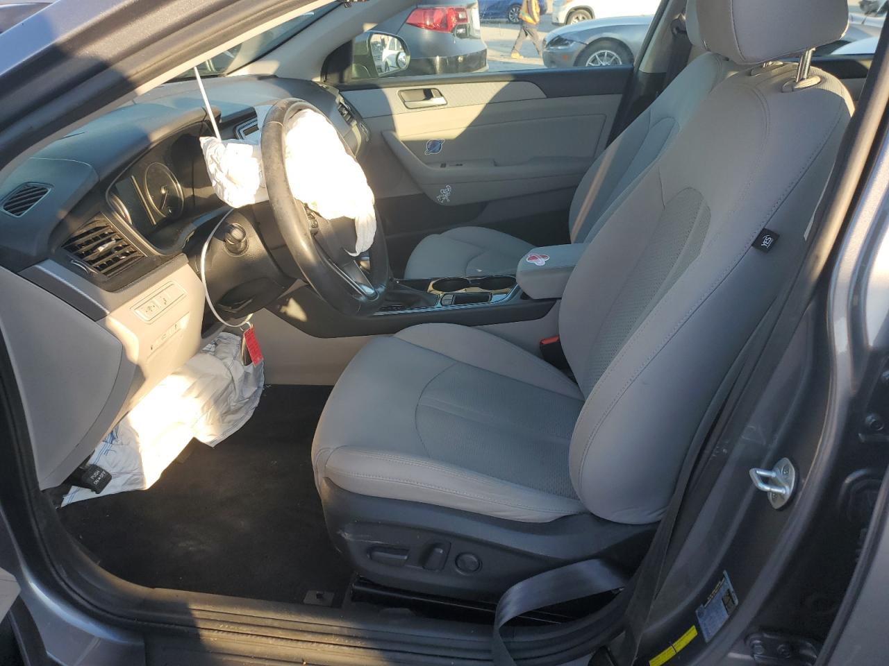2018 Hyundai Sonata - Image 7