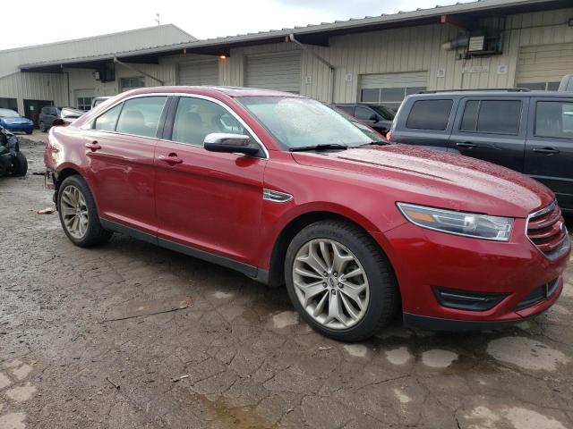  FORD TAURUS 2018 Красный