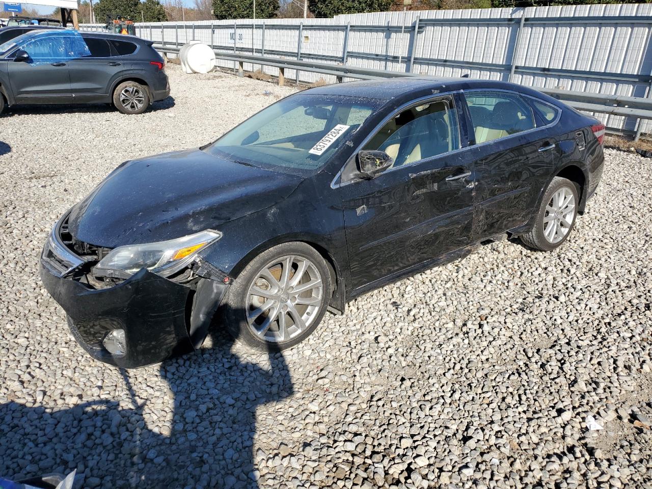 2015 Toyota Avalon - Image 1