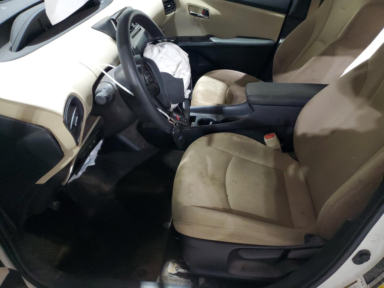 2019 Toyota Prius - Image 7