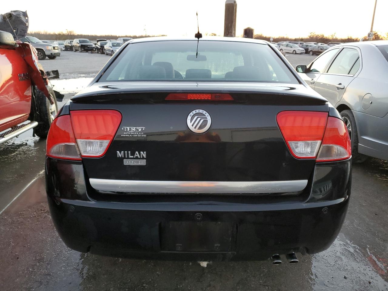 2010 Mercury Milan - Image 6