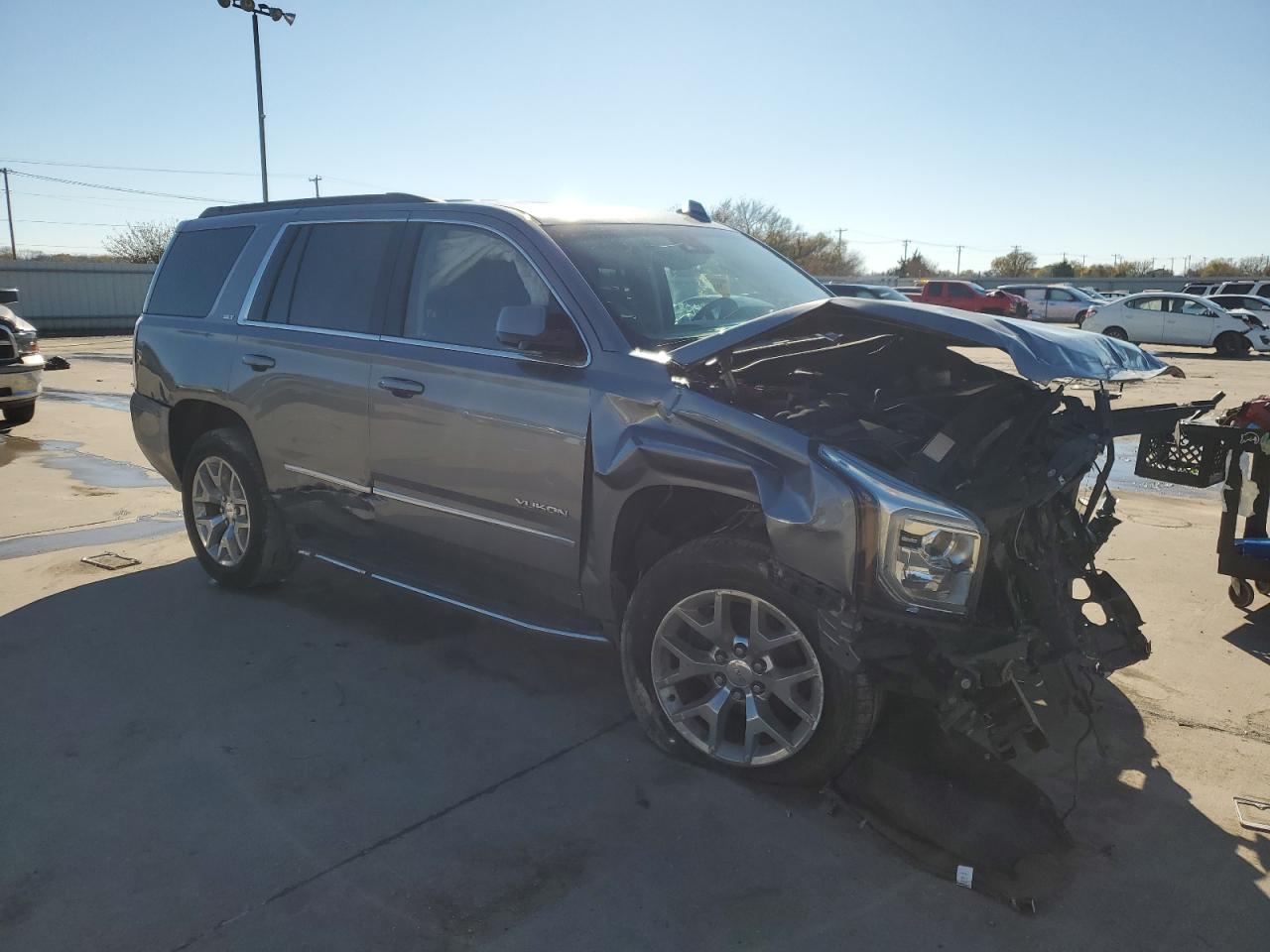 2020 GMC Yukon - Image 4