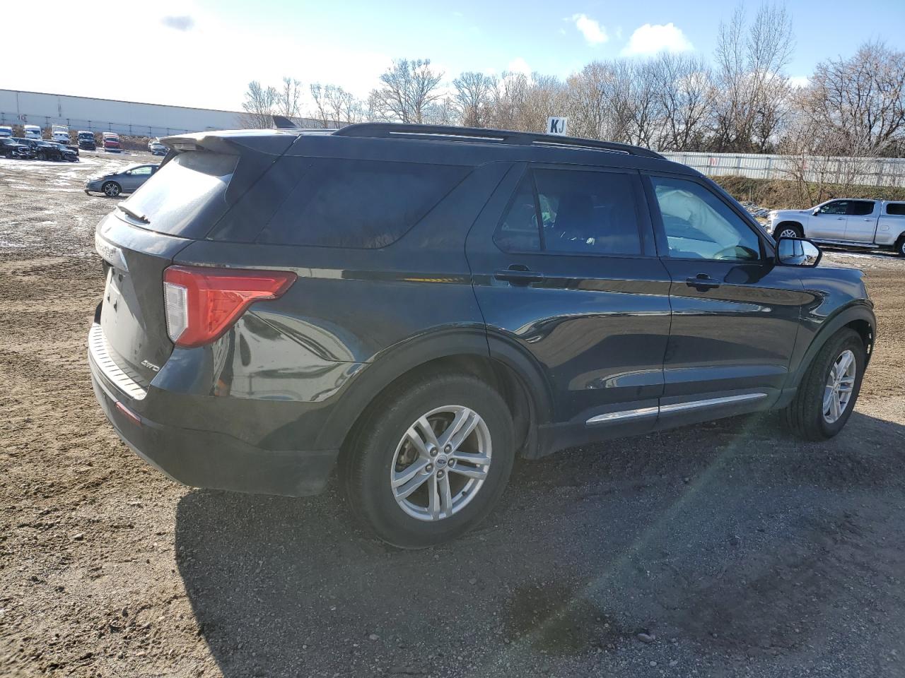 2023 Ford Explorer - Image 3
